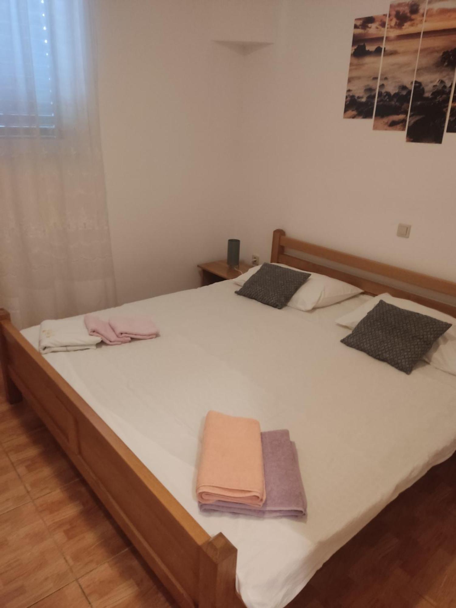 Apartments Ivana Lovište Eksteriør billede