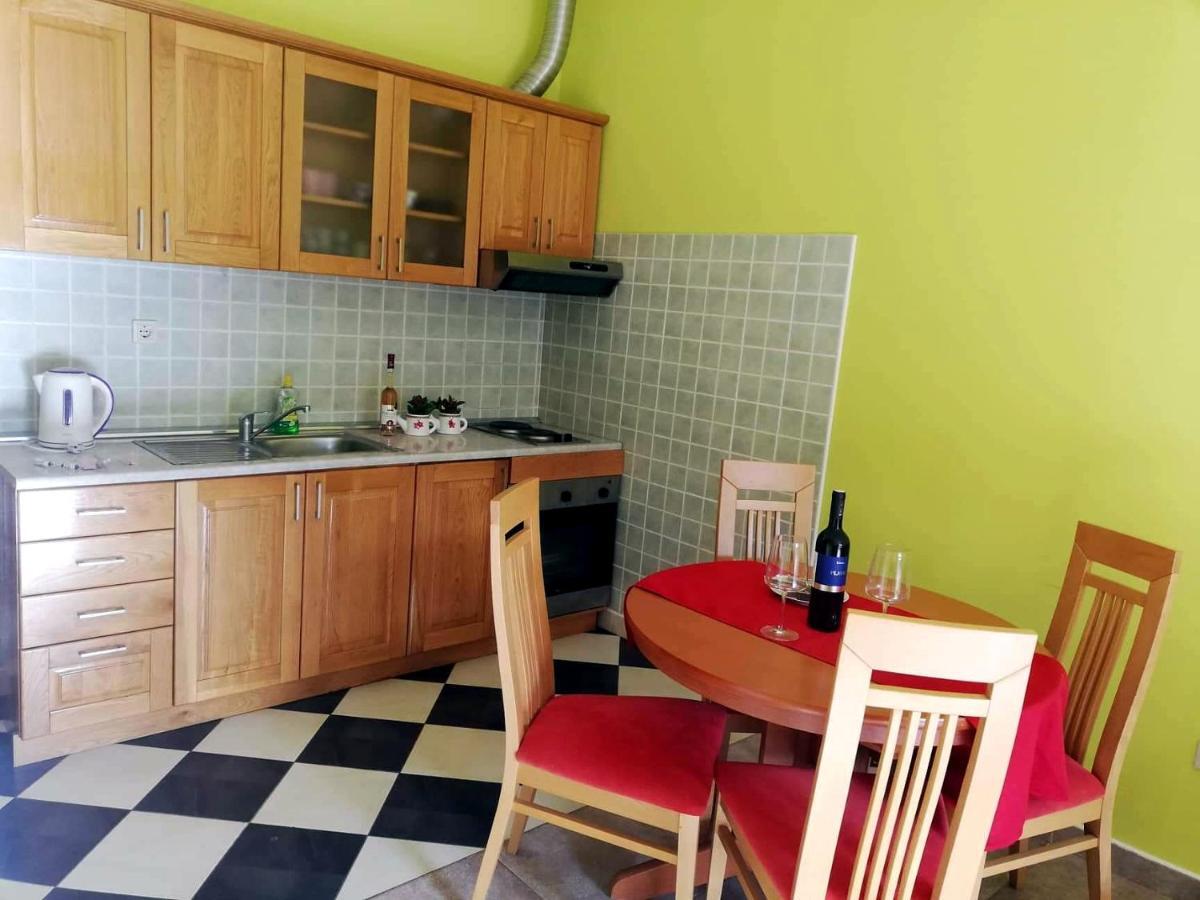Apartments Ivana Lovište Eksteriør billede